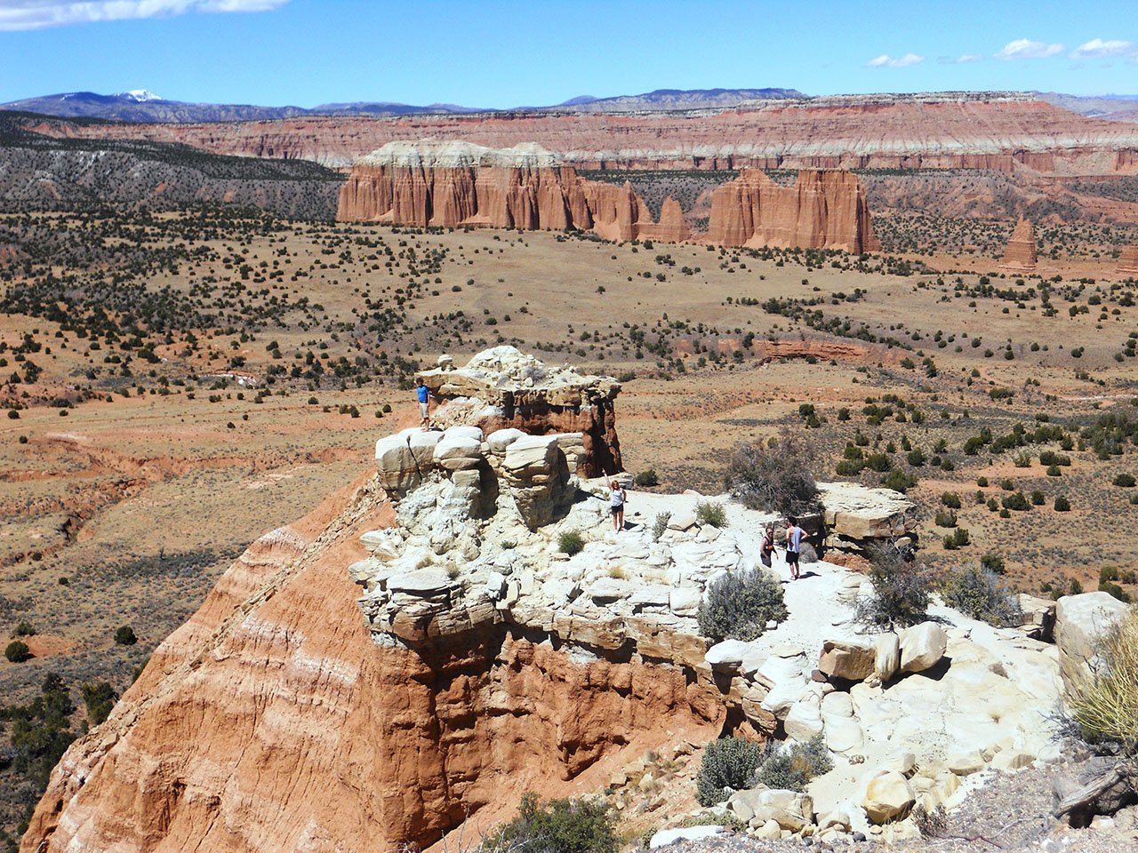 Cathedral_Valley_Monoliths_Capitol_Reef_National_Park
