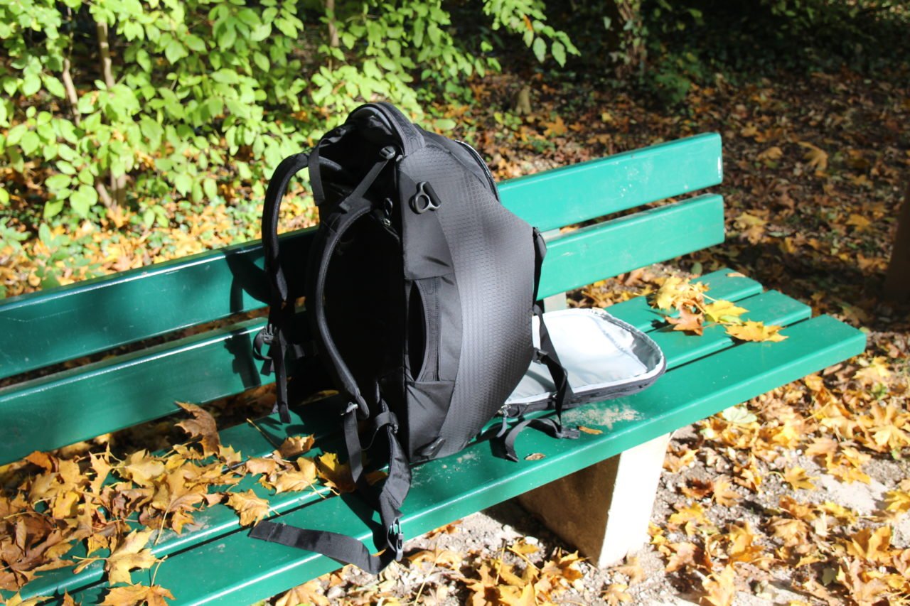 osprey_porter_46l_side