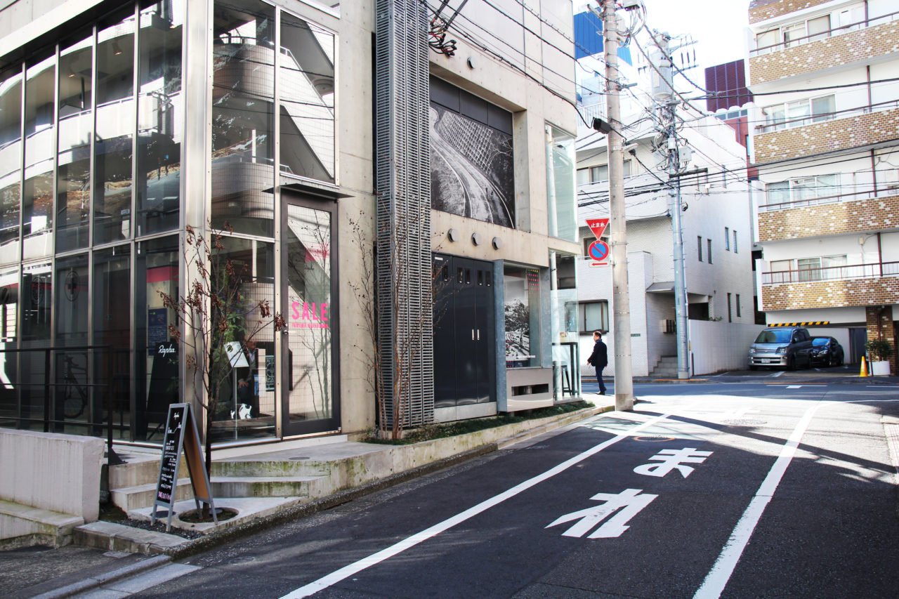 rapha_cafe_tokyo_rear_edit