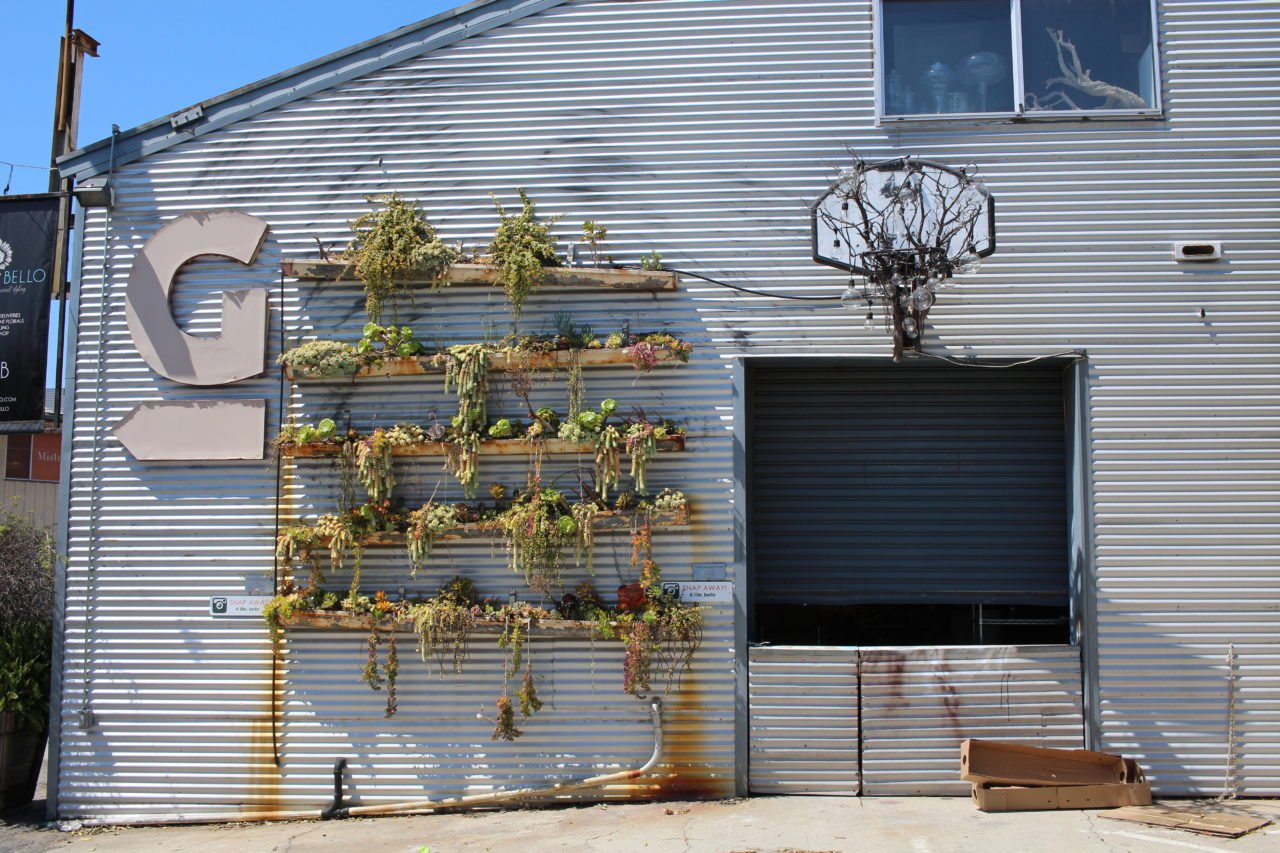 los_angeles_basketbulbs_american_flag