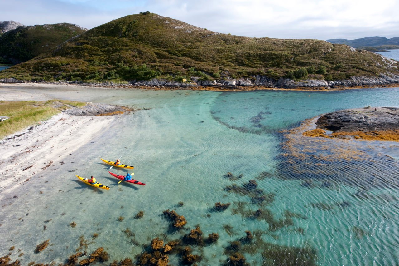 Terje_Rakke_sea_kayak_helgeland_reiseliv_roedoey