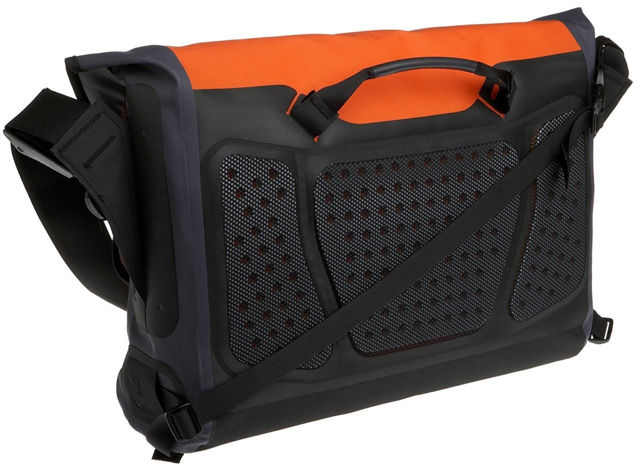 sealline_urban_shoulder_bag_reverse